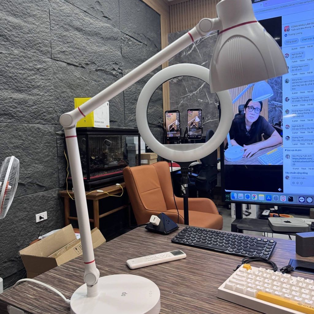 Đèn LED gấp gọn DP