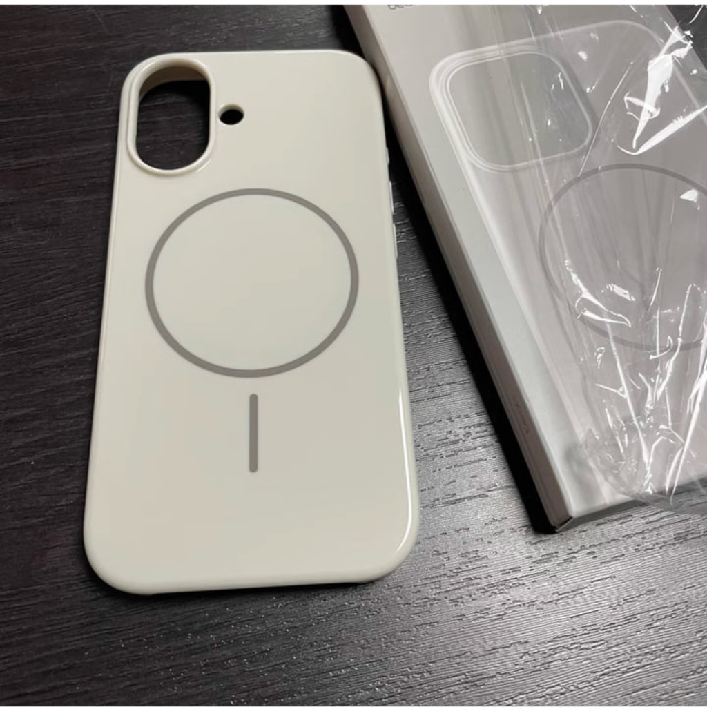 Ốp lưng iPhone 16 Series có nút camera control mượt mà