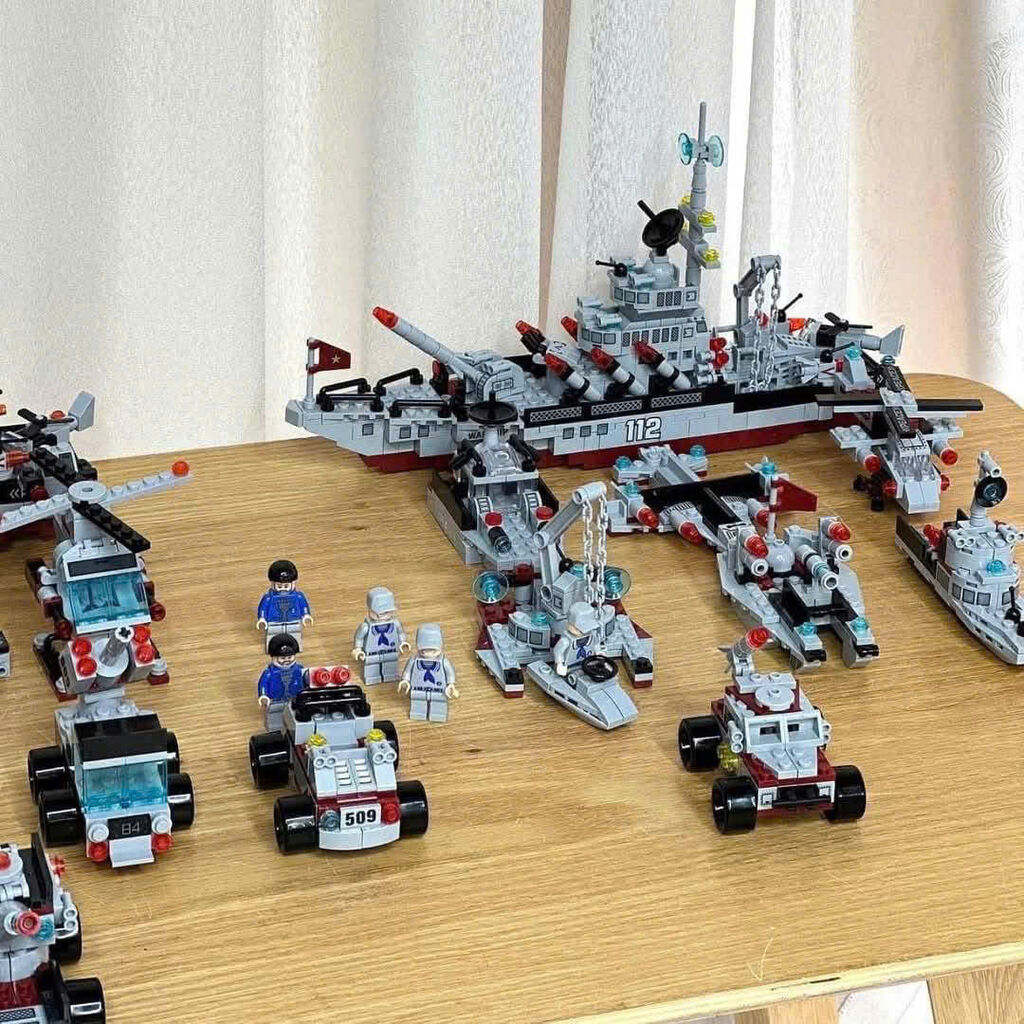 Lego tàu chiến hạm 32cm 554 chi tiết mã 8870 - Ảnh 7