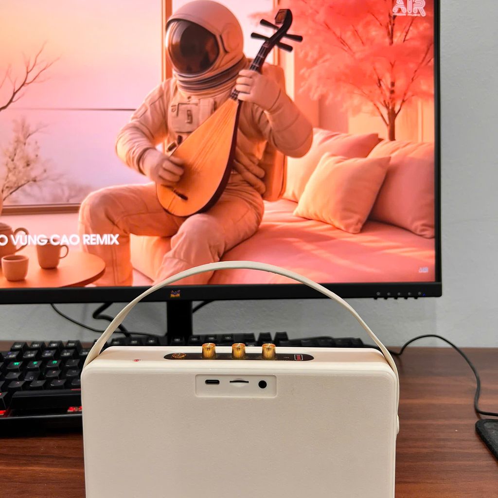 (Thanh lý) Loa Bluetooth M18 Mini, bass siêu căng, Công suất 10w  giao màu ngẫu nhiên - Ảnh 3