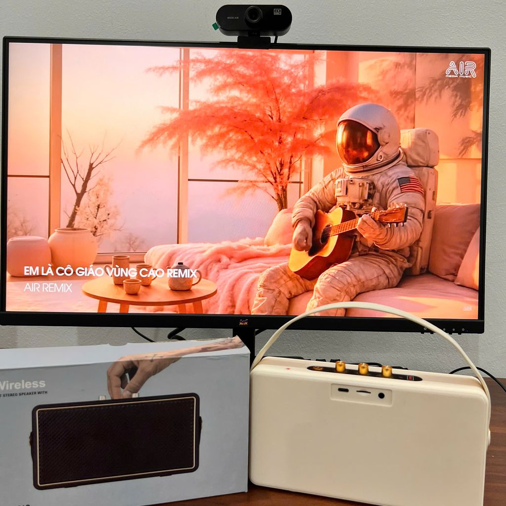 (Thanh lý) Loa Bluetooth M18 Mini, bass siêu căng, Công suất 10w  giao màu ngẫu nhiên - Ảnh 6