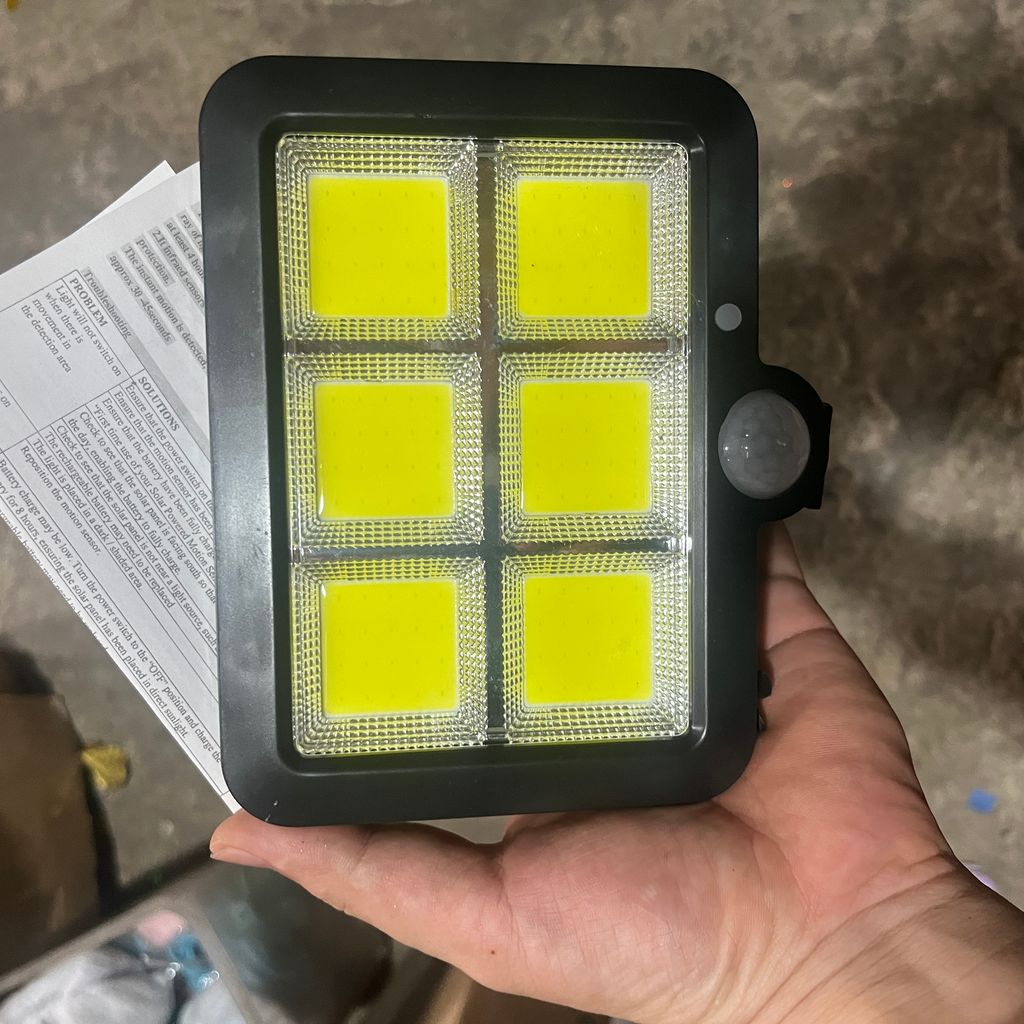 Đèn tích điện  năng lượng mặt trời cảm ứng chuyển động 100/120 LED siêu sáng thanh lý - Ảnh 5