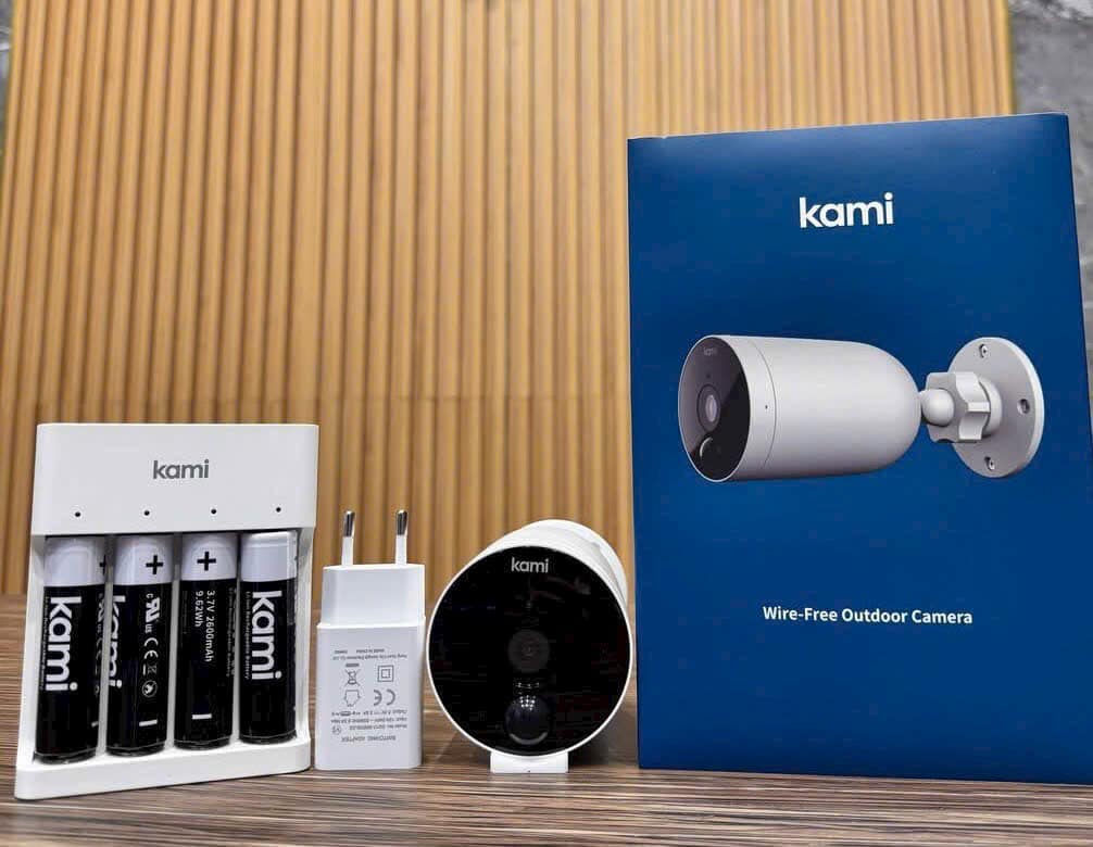 Camera Wifi Kami ( Xiaomi ) (không dây nguồn - sạc pin- bản quốc tế )  tặng ô 129K