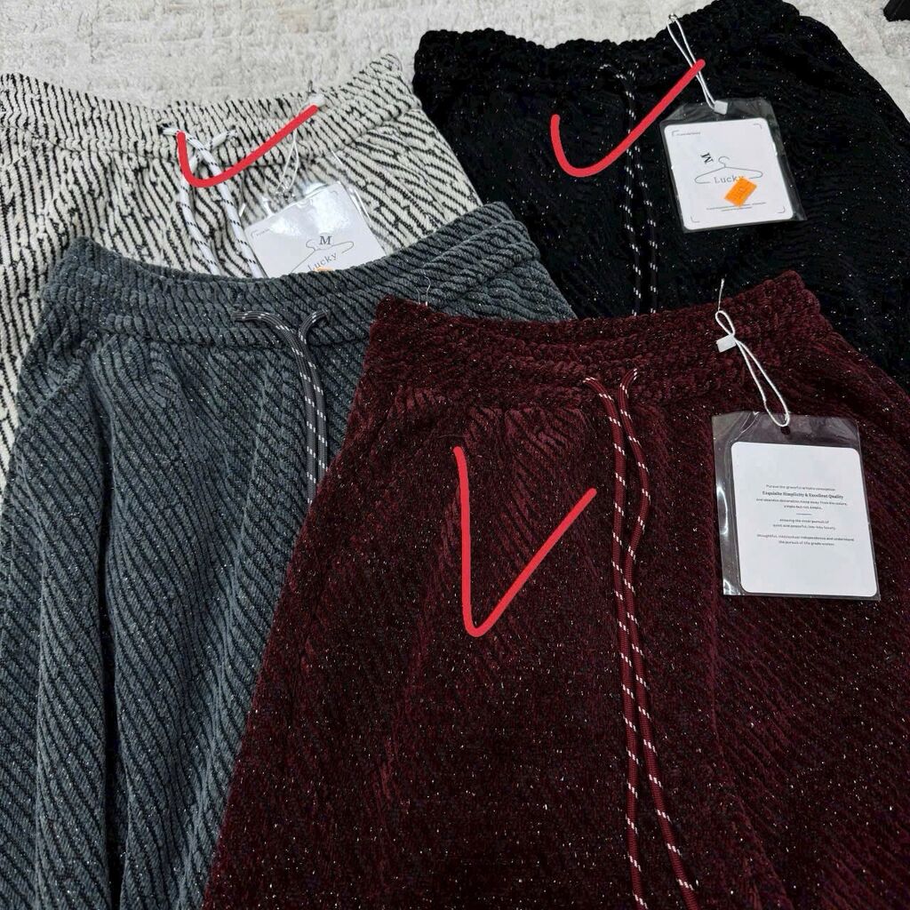 Quần dạ kim tuyến