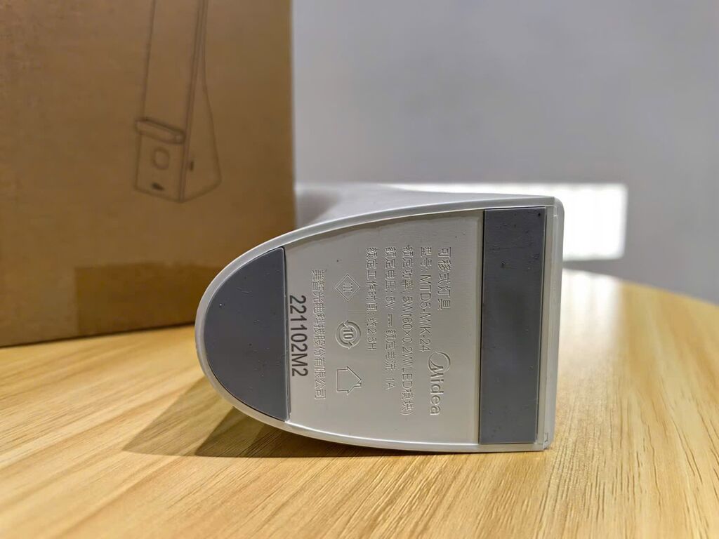 Đèn học tích điện MIDEA (đèn LED bảo vệ mắt, có giá đỡ điện thoại) - Ảnh 3