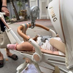 Quạt tích điện Octopus Fan kèm chân kẹp đa năng - Quạt tích điện đa năng chân…