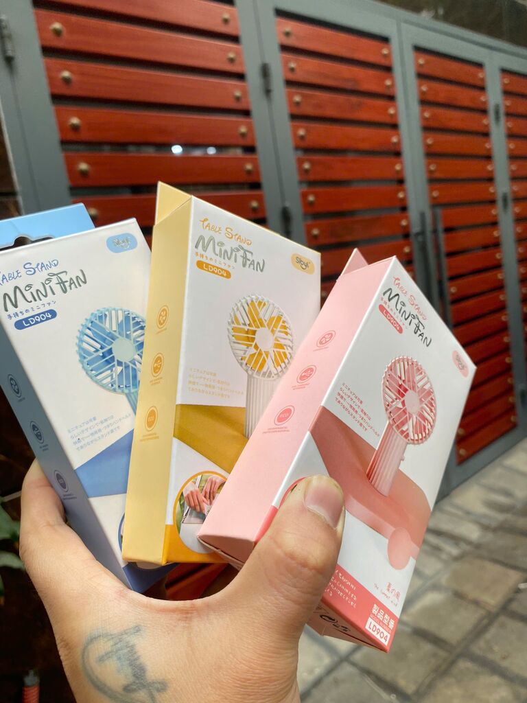 Quạt tích điện cầm tay Sibyl (VÀNG - HỒNG - XANH) random màu - Ảnh 4