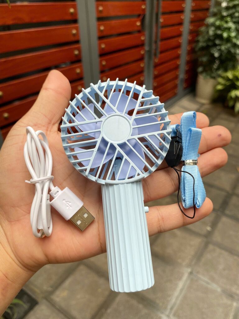 Quạt tích điện cầm tay Sibyl (VÀNG - HỒNG - XANH) random màu - Ảnh 5