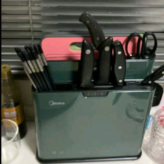 Máy khử trùng dao thớt Midea - Tặng 2 thớt kháng khuẩn - khử trùng bằng tia UV 360°, tự sấy khô PTC - Ảnh 10