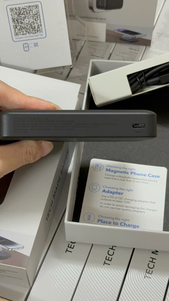 Sạc dự phòng Magsafe ESR HaloLock  10.000mAh - kèm cáp ESR chính hãng - Ảnh 10