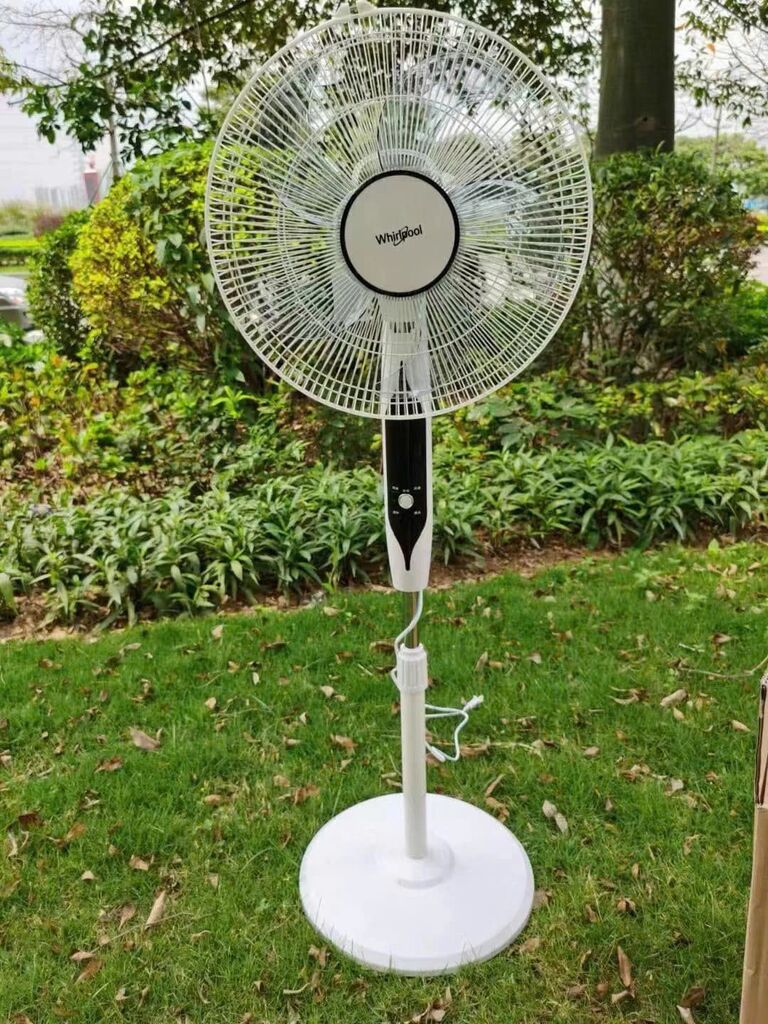 Quạt cây hãng Whirlpool WFS-40JR  - Ảnh 2