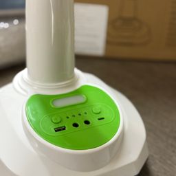 Quạt tích điện HKITA - An toàn, pin lâu, đèn LED chiếu sáng, có cổng sạc đt, p…