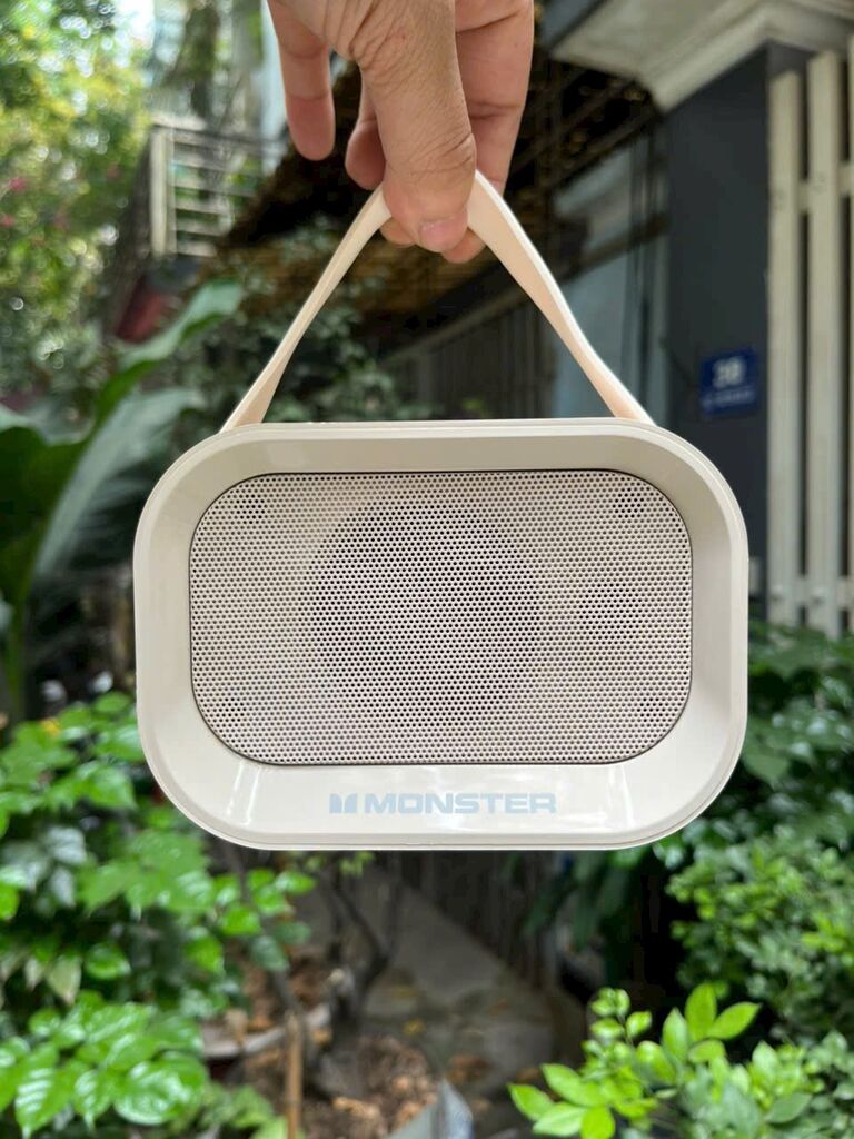 Loa Karaoke Bluetooth Monster GK600 - Kèm 2 mic không dây - Ảnh 3