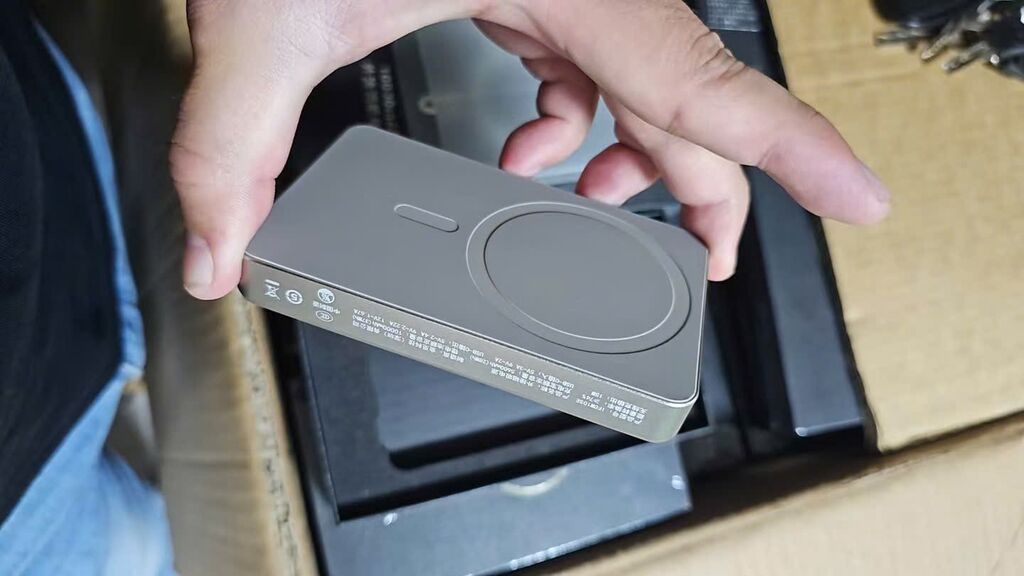 Sạc dự phòng magsafe IFCAT 10.000mAh - nhỏ gọn, tiện lợi - Ảnh 5