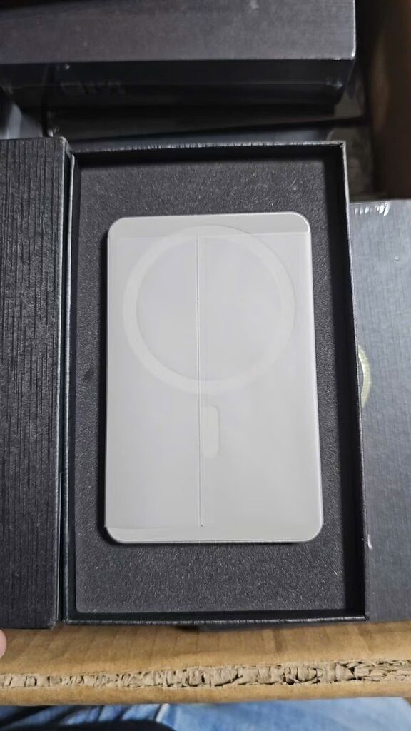 Sạc dự phòng magsafe IFCAT 10.000mAh - nhỏ gọn, tiện lợi - Ảnh 7