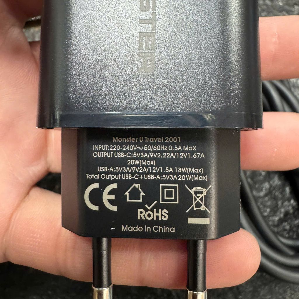 Bộ Sạc Nhanh Đa Năng Monster U Travel 2001 – 20W - Ảnh 3