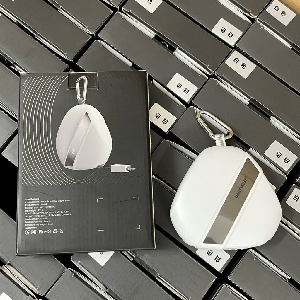  Pin Sạc Dự Phòng HW03 – Công Nghệ Pin Xe Điện 21700, kèm cáp C và đầu chuyển L, đèn Led - màu trắng