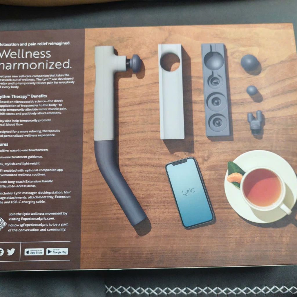 Máy massage cầm tay Lyric Therapeutic (USA) - Màn hỉnh cảm ứng, sạc ko dây - Ảnh 8