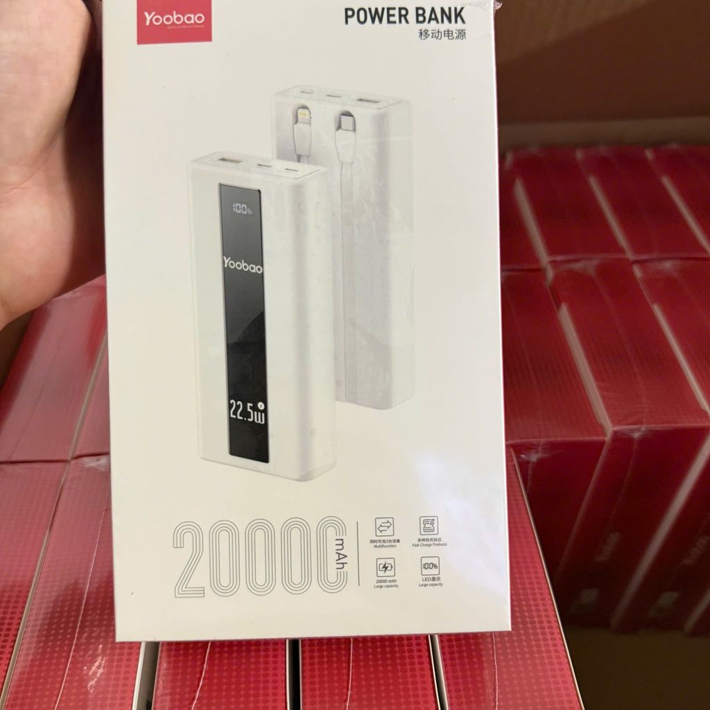 Sạc dự phòng Yoobao 20000mAh, sạc nhanh 22.5W, đi kèm 2 cáp C và L, đèn Led - Màu Đen - Ảnh 2