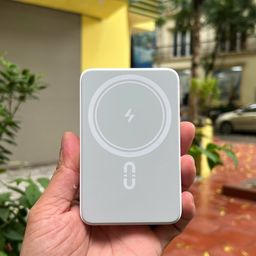 Sạc Dự Phòng ROMOSS 10000mAh 30W MagSafe - Tích hợp cáp C-L ,màu Trắng - NO BOX