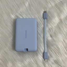 Sạc Dự Phòng ROMOSS 10000mAh 30W MagSafe - Tích hợp cáp C-L ,màu Trắng - NO BOX