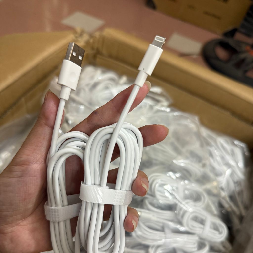 Cáp Sạc USB A - Lightning 2m - SẠC VÀ TRUYỀN DỮ LIỆU, DÂY DÀI 2M TIỆN LỢI