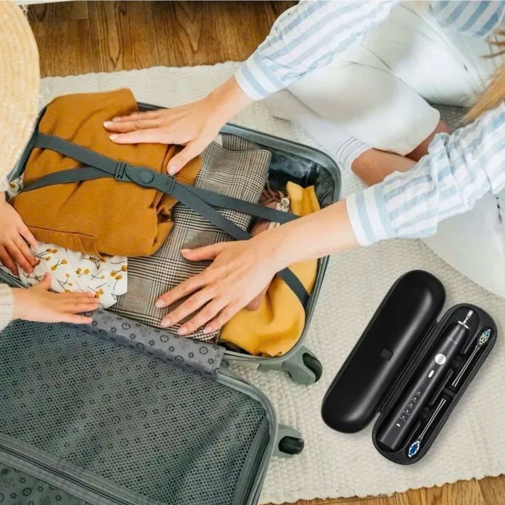 Bàn chải sóng âm U-SMILER PRO - IPX8, Tần số 84.000 nhịp, dock sạc không dây, tặng hộp + 4 đầu - ĐEN thực tế Bàn chải sóng âm U-SMILER PRO - IPX8, Tần số 84.000 nhịp, dock sạc không dây, tặng hộp + 4 đầu - ĐEN - Góc chụp chi tiết thực tế 4