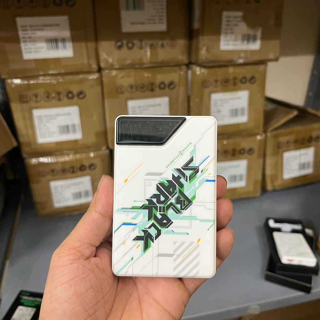 Sạc Dự Phòng Black Shark Cyberpunk 10.000mAh- Sạc nhanh 22.5W, random TRẮNG - ĐEN thực tế Sạc Dự Phòng Black Shark Cyberpunk 10.000mAh- Sạc nhanh 22.5W, random TRẮNG - ĐEN - Góc chụp chi tiết thực tế 13