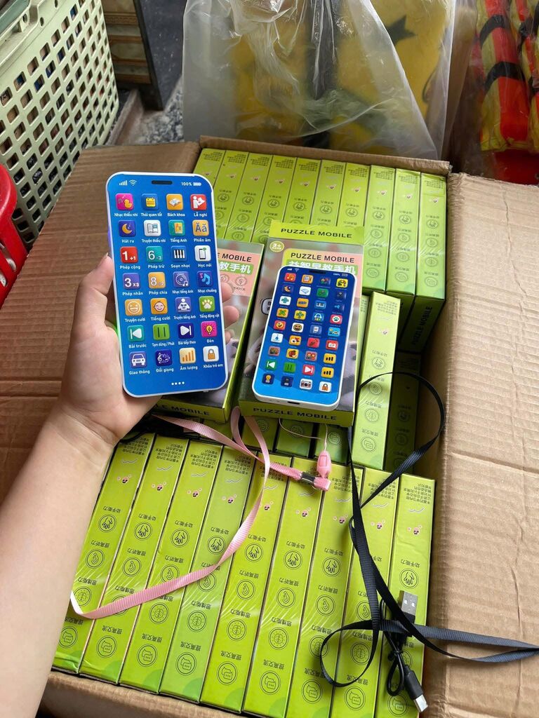 Điện thoại thông minh 28 phím bấm cho bé loại to sịn