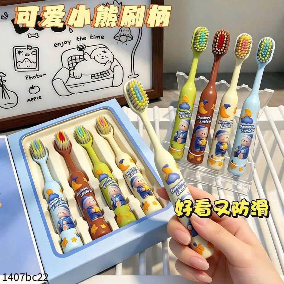 Bộ bàn chải 4 chiếc full hộp cho bé