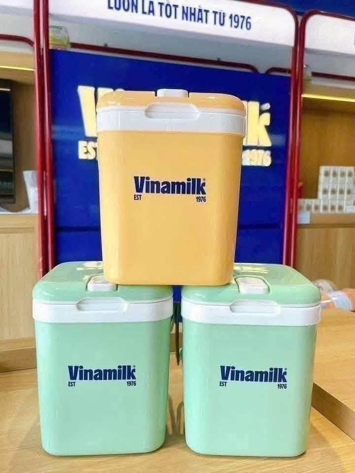 Bình đá 2L vinamilk