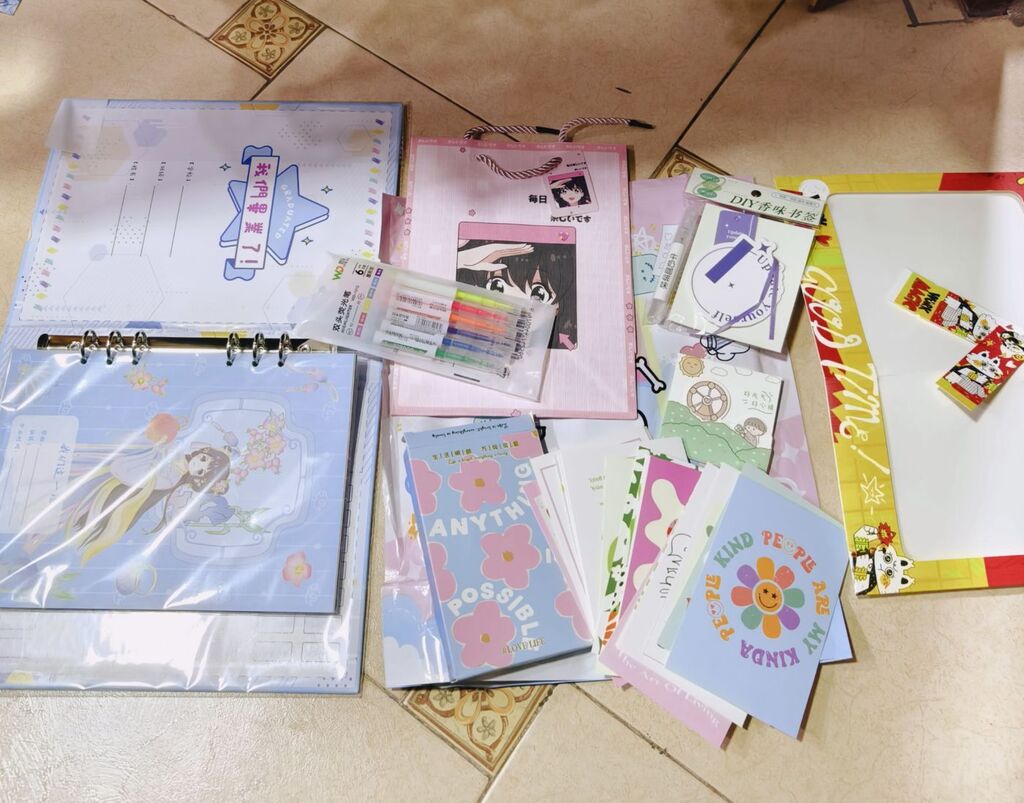 Túi quà Random 5-8 món VPP giá trị, đáng yêu  - Ảnh 2