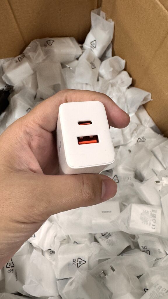 [Củ sạc] Củ sạc nhanh 20W chính hãng Baseus ( không hộp) 2 cổng C + A - Ảnh 2