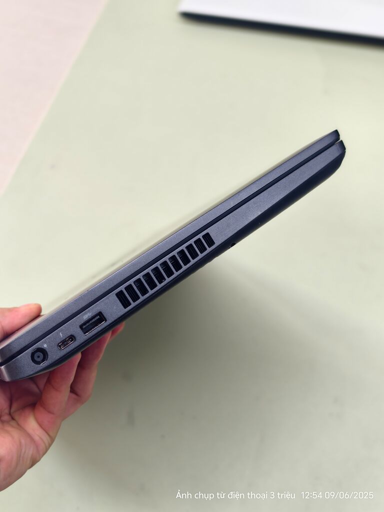 Dell latitude 3541 - Ảnh 5