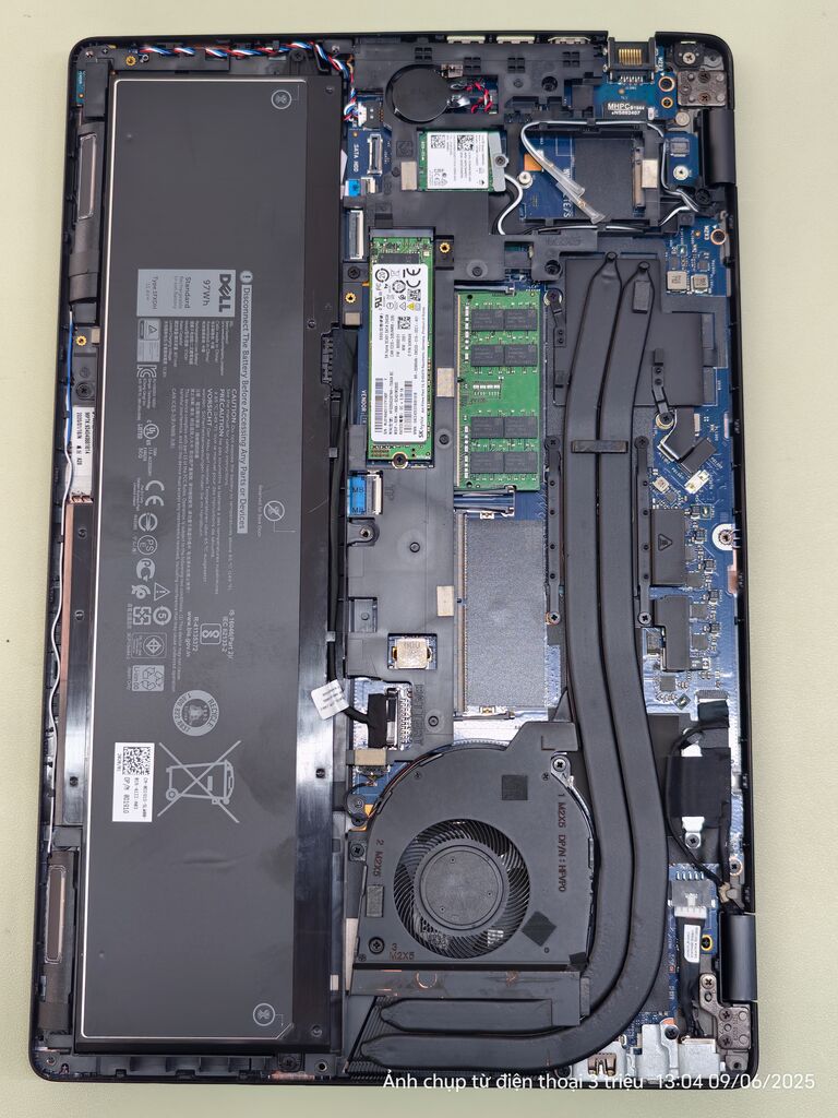 Dell latitude 3541 - Ảnh 2