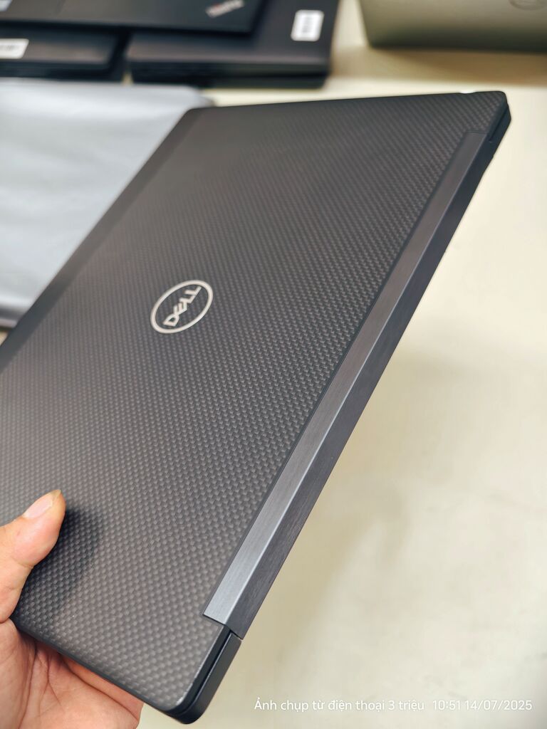 Dell 7390 Laptop - Ảnh 4