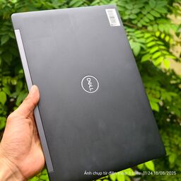 Dell 7390 Laptop