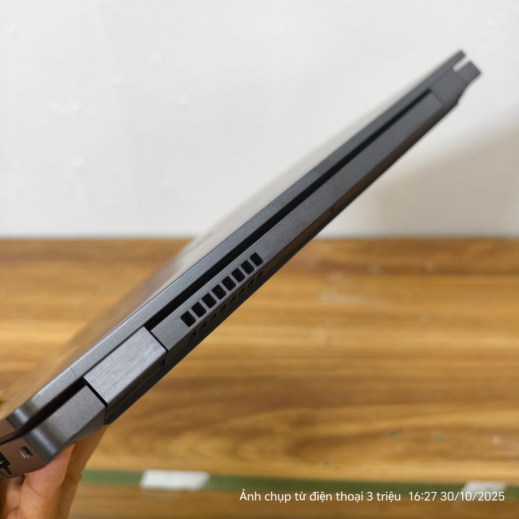 Dell Latitude 5300 - Ảnh 4