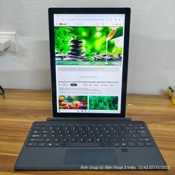 Surface pro 5 laptop