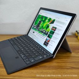 Surface pro 5 laptop