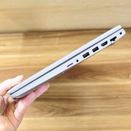 Dell 5520 i5 thế hệ 11 Màn hình 15,6 inh Laptop
