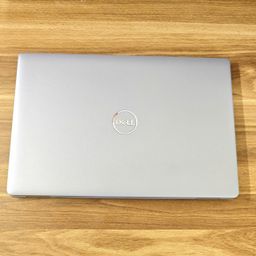 Dell 5520 i5 thế hệ 11 Màn hình 15,6 inh Laptop