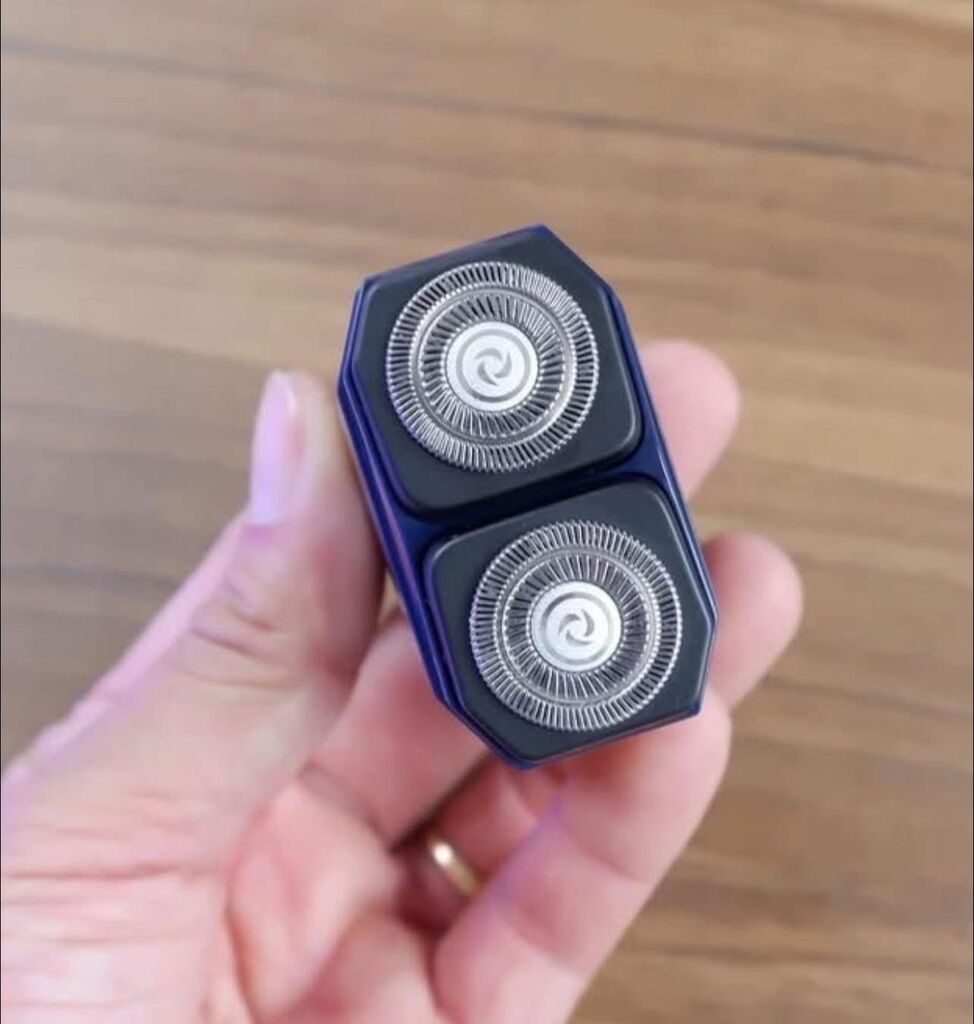 Máy cạo râu Mini Bully NLEN, chống nước, lưỡi dao đôi 3D hút nam châm  - Màu xanh LÁ CÂY - Ảnh 3