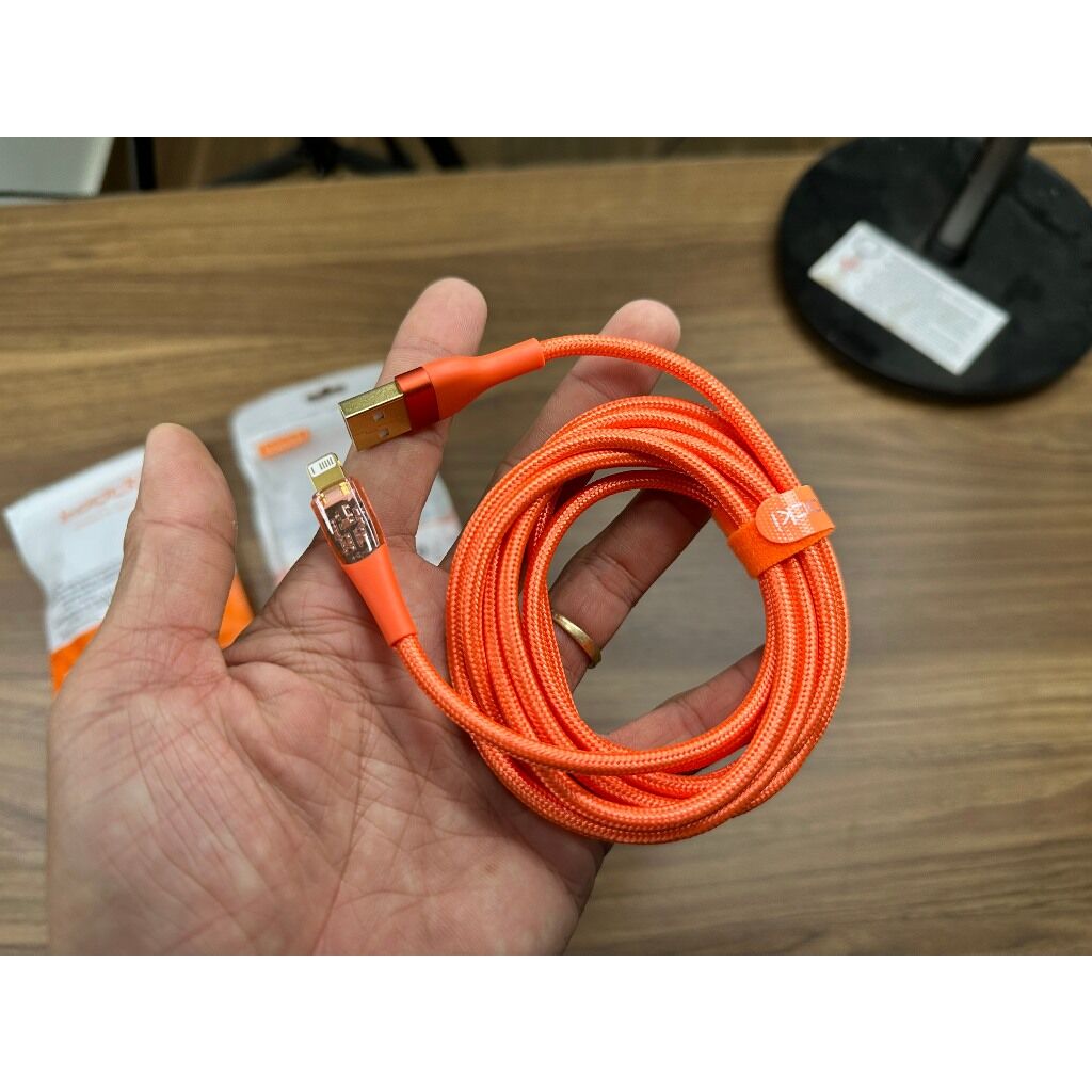 Cáp sạc A to L chính hãng Toocki mầu Cam cực đẹp, dài 1,8m - Ảnh 4