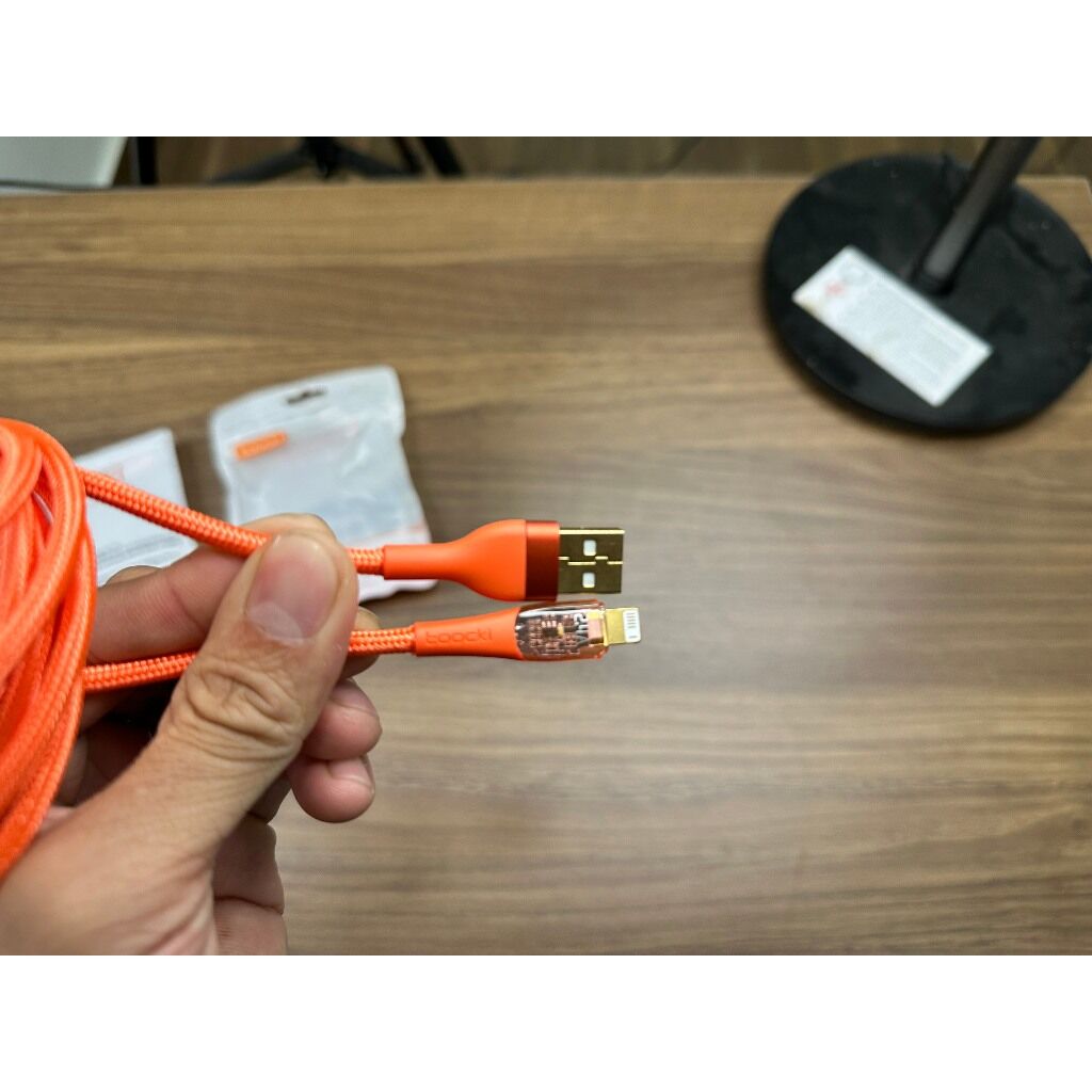 Cáp sạc A to L chính hãng Toocki mầu Cam cực đẹp, dài 1,8m - Ảnh 5
