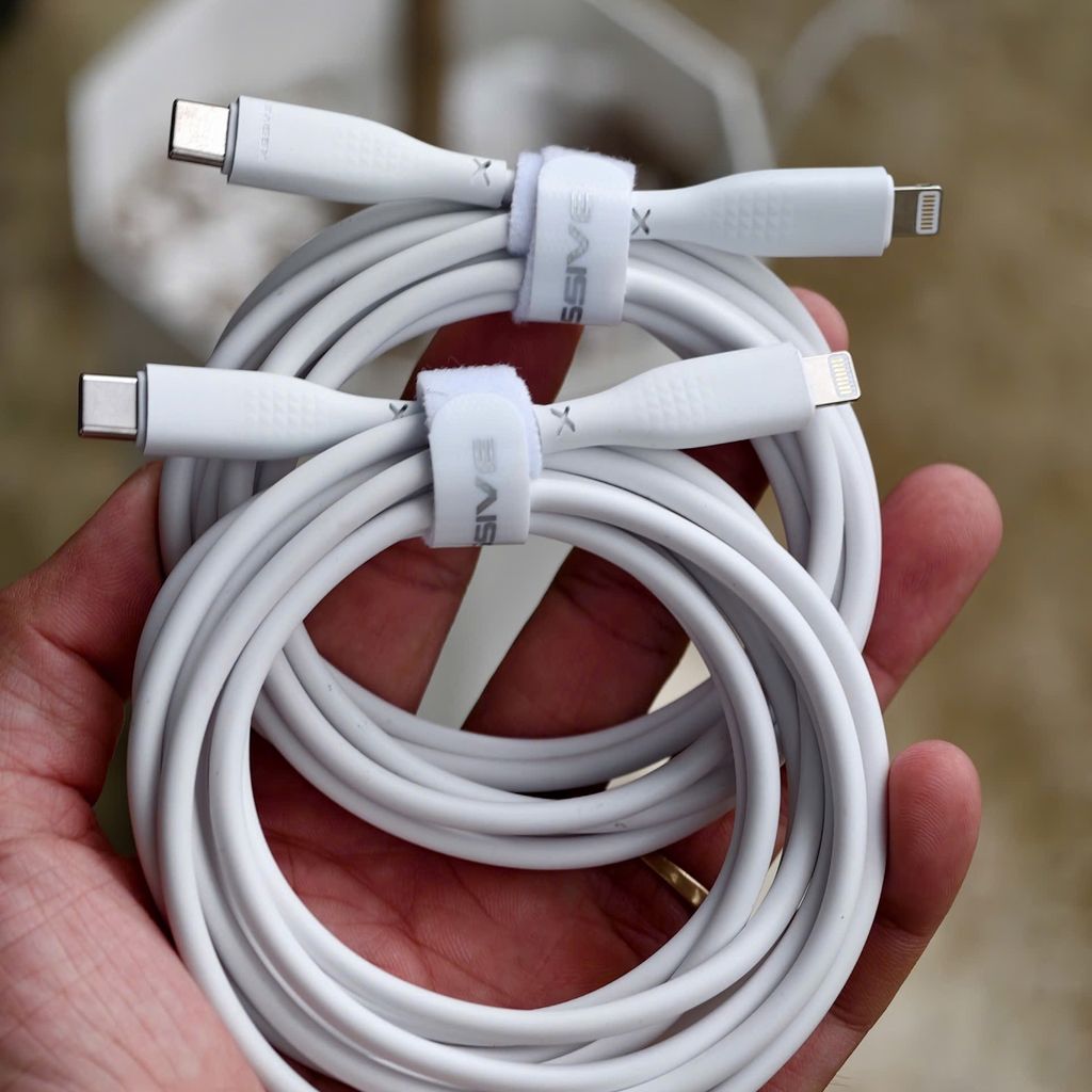 Cáp Sạc Nhanh XSSIVE Type-C to Lightning (Dài 2 Mét) - Dây Dày Dặn, Chống Đứt Gãy, Hỗ Trợ Sạc Nhanh 