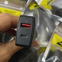 Tẩu sạc nhanh ô tô Tzuni 12-24V, 2 cổng (USB Type C; Type A), tiêu chuẩn an to…