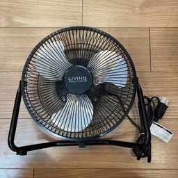 Quạt bàn chân quỳ 9 inch Velocity.
