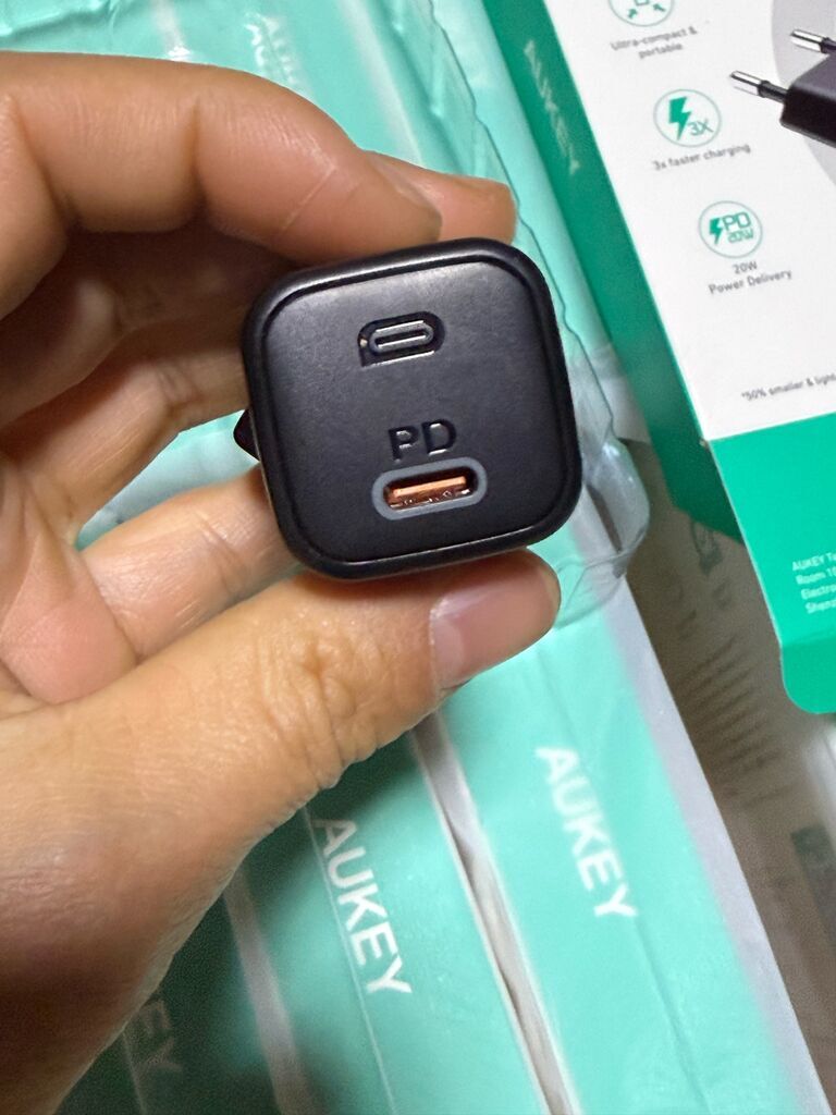 Củ sạc nhanh 20W hãng Aukey Omnia OMNIA USB-C PD PA-B1 (Đen)