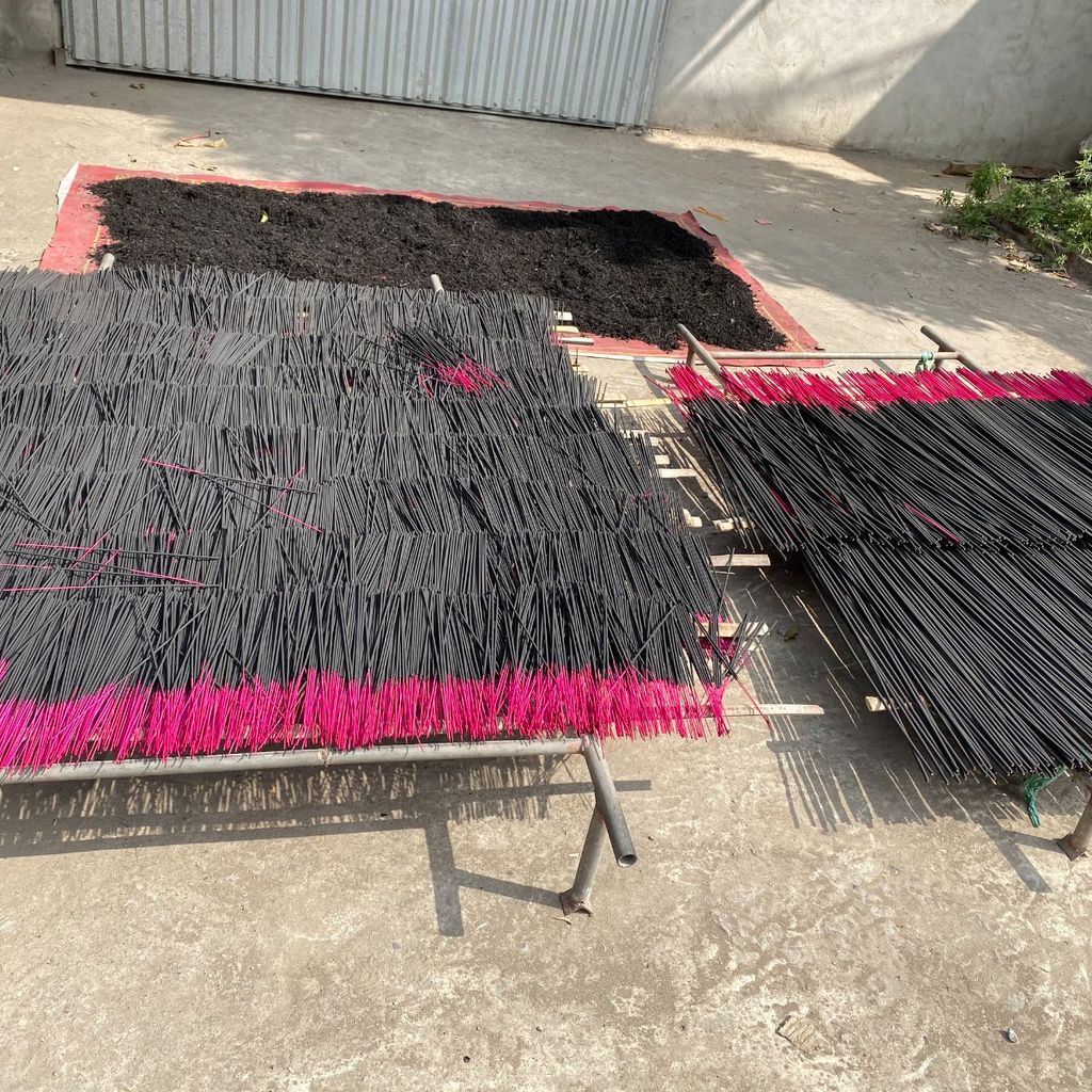 Hương đen Đồng Mỗ - Loại đặc biệt - Bó 50 nén 